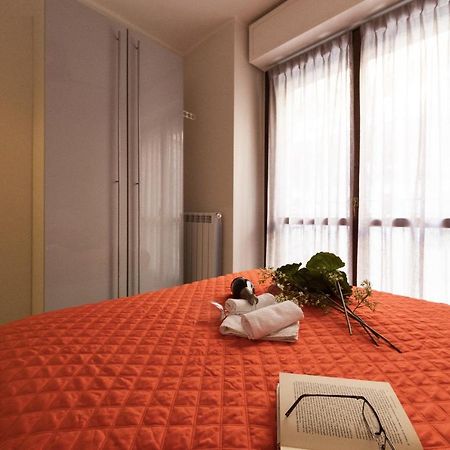 Modern Lakefront 2-Bedroom Apartment Acquaseria المظهر الخارجي الصورة