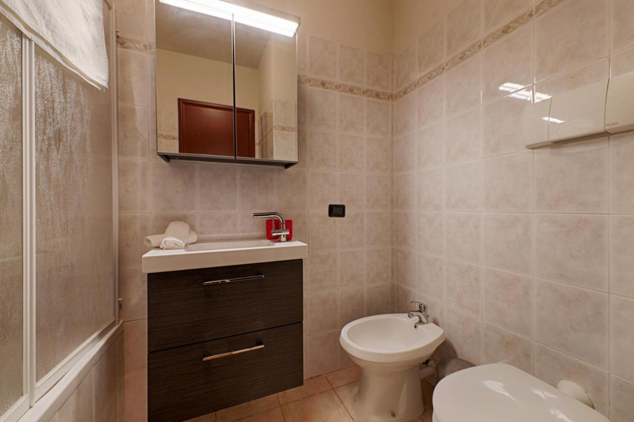 Modern Lakefront 2-Bedroom Apartment Acquaseria المظهر الخارجي الصورة